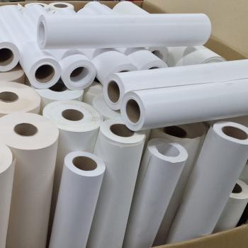 628 kg Packpapier helle Farben Schrenzpapier Füllmaterial